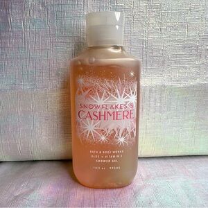 BATH AND BODYWORKS SNOWFLAKES AND CASHMERE SHOWER GEL NEW 10 OZ FULL SIZE
